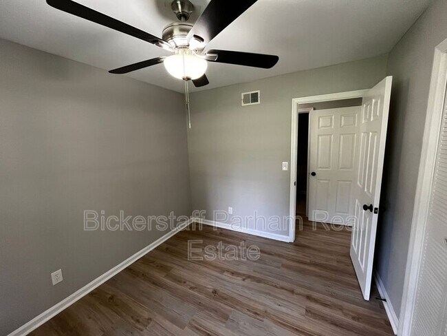 Building Photo - 3836 Arrel Dr