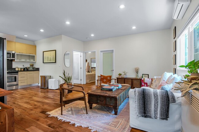 Building Photo - 2411-2413 Ocean Ave