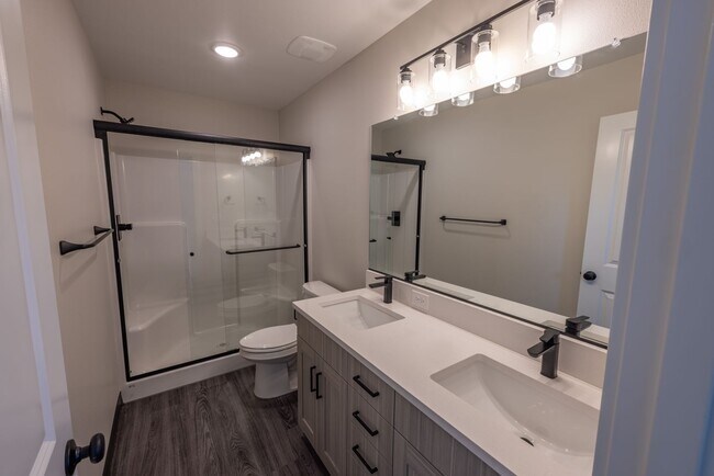 Building Photo - Built in 2024 - 3 bedroom with loft/office. Has AC.