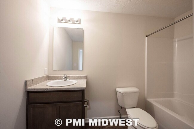 Building Photo - 10828 Penwell Wy