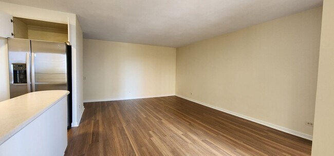 Building Photo - Newly renovated, conveniently located Discovery Bay Gem