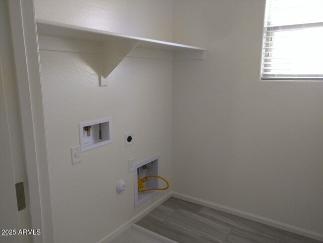 Building Photo - 3142 S Scarlet Ln