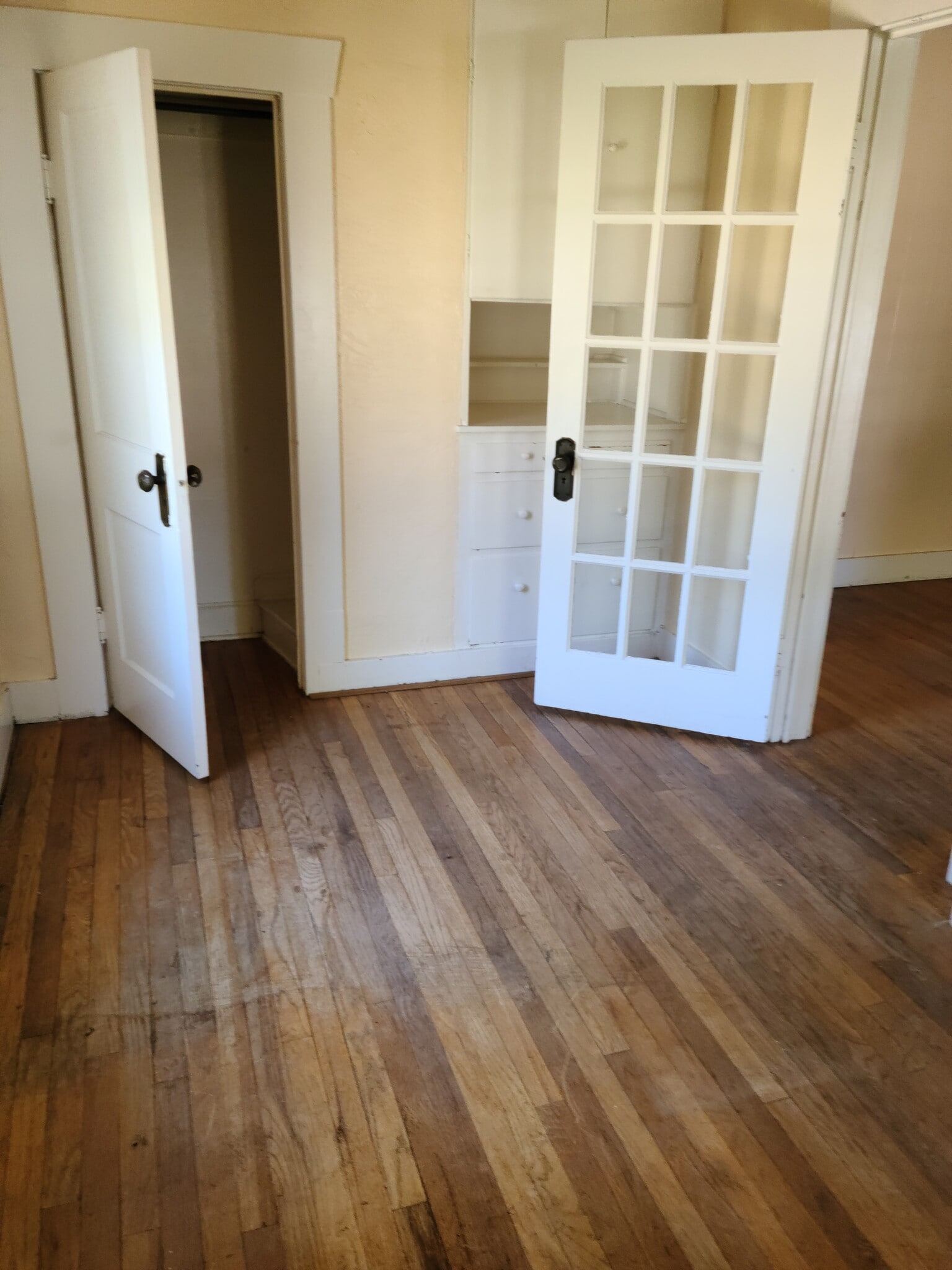 Building Photo - 345 S 9th Ave