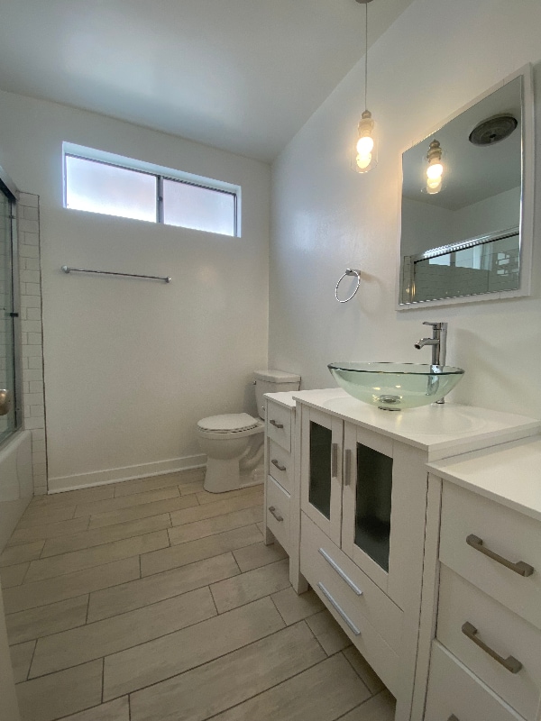 Building Photo - 1849 S Bentley Ave