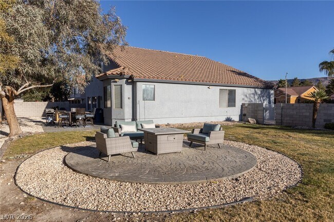 Building Photo - 1596 Bozeman Dr