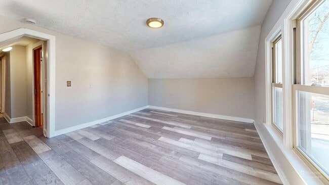 Building Photo - 3 Bedroom House - Old Brooklyn, Cleveland