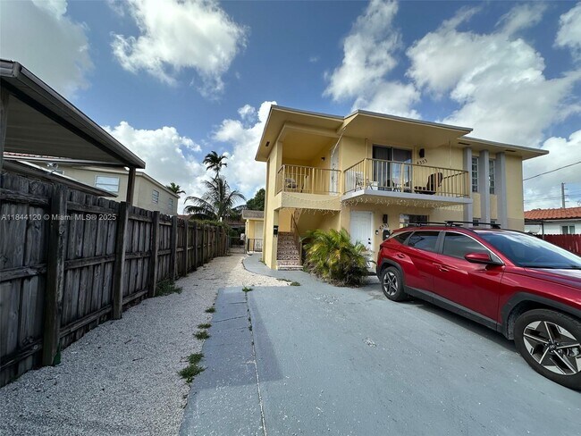 Building Photo - 4351 NW 5th St