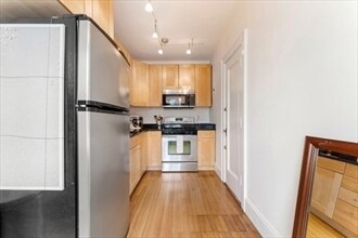 Building Photo - 20 Concord Ave