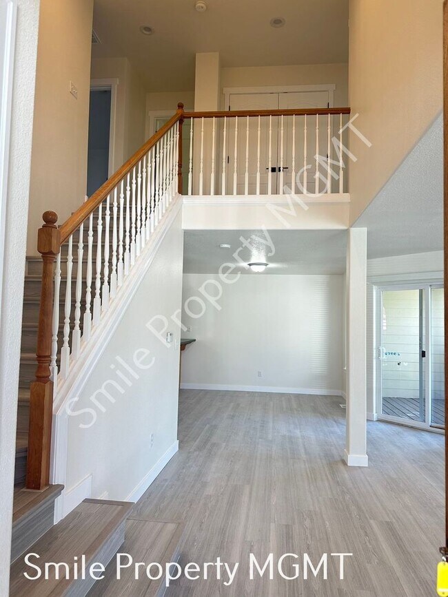 Building Photo - A beautiful 2-story townhouse attached with a single car garage!