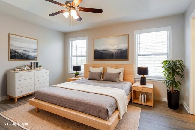 Building Photo - 3721 Riverside Pkwy