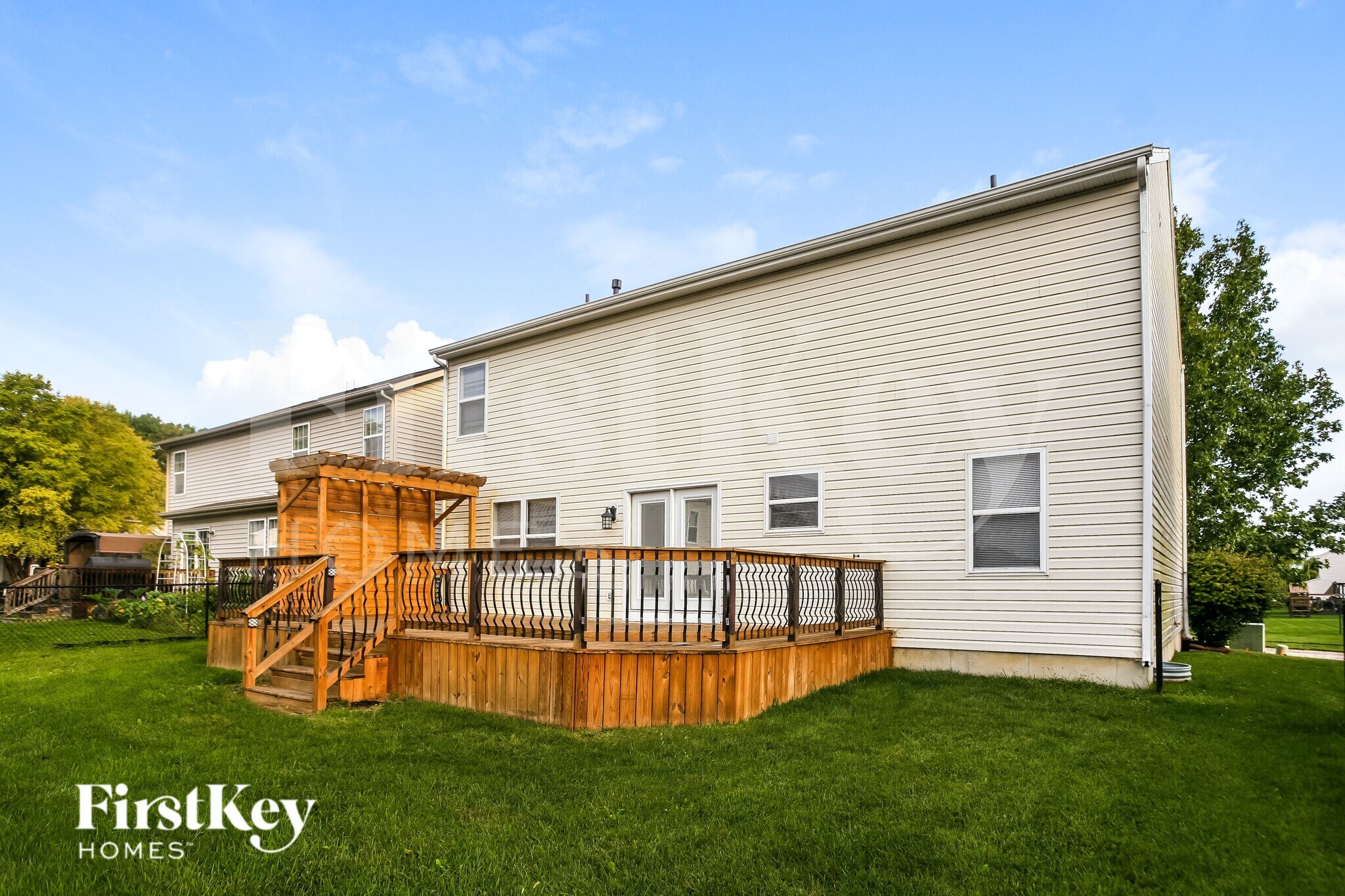 Building Photo - 8438 Aviva Ln