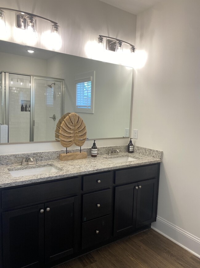 Building Photo - 114 Conrad Dr