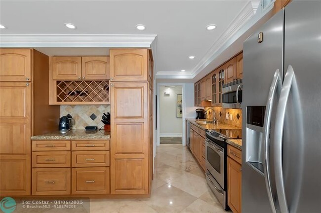Building Photo - 3500 Galt Ocean Dr