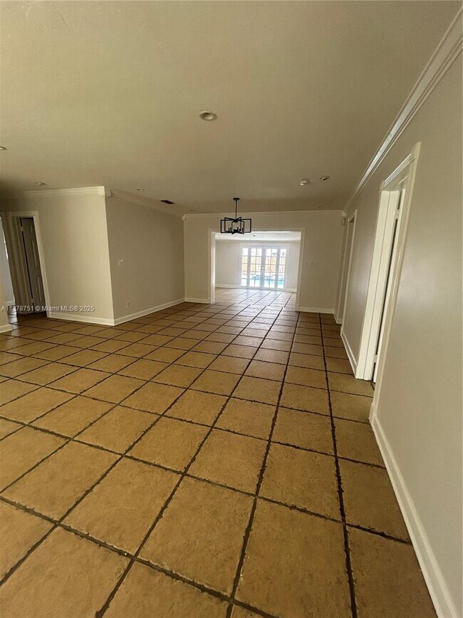 Building Photo - 1320 SW 102nd Ct