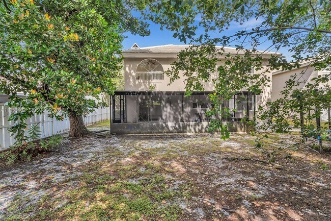 Building Photo - 2927 Bogota Ave