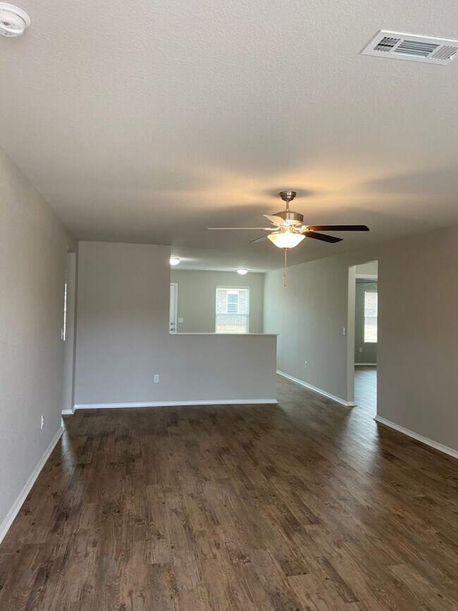 Building Photo - Now Available — Spacious 4-Bedroom, 2-Bath Home at Conrad Court | Lease Today