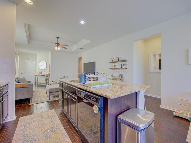 Building Photo - 9928 Aly May Dr