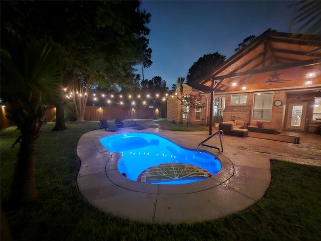 Building Photo - 14422 Light Falls Ct