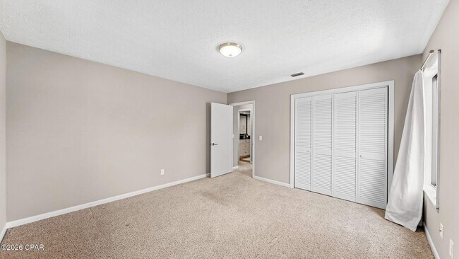 Building Photo - 134 Marlin Cir