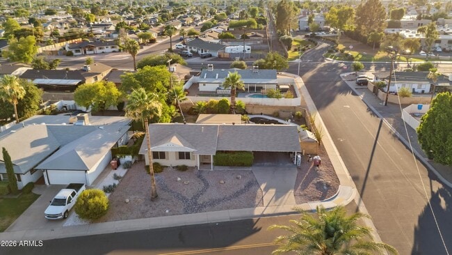Building Photo - 2548 N 68th Pl
