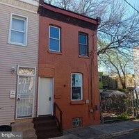 Building Photo - 2320 Mutter St