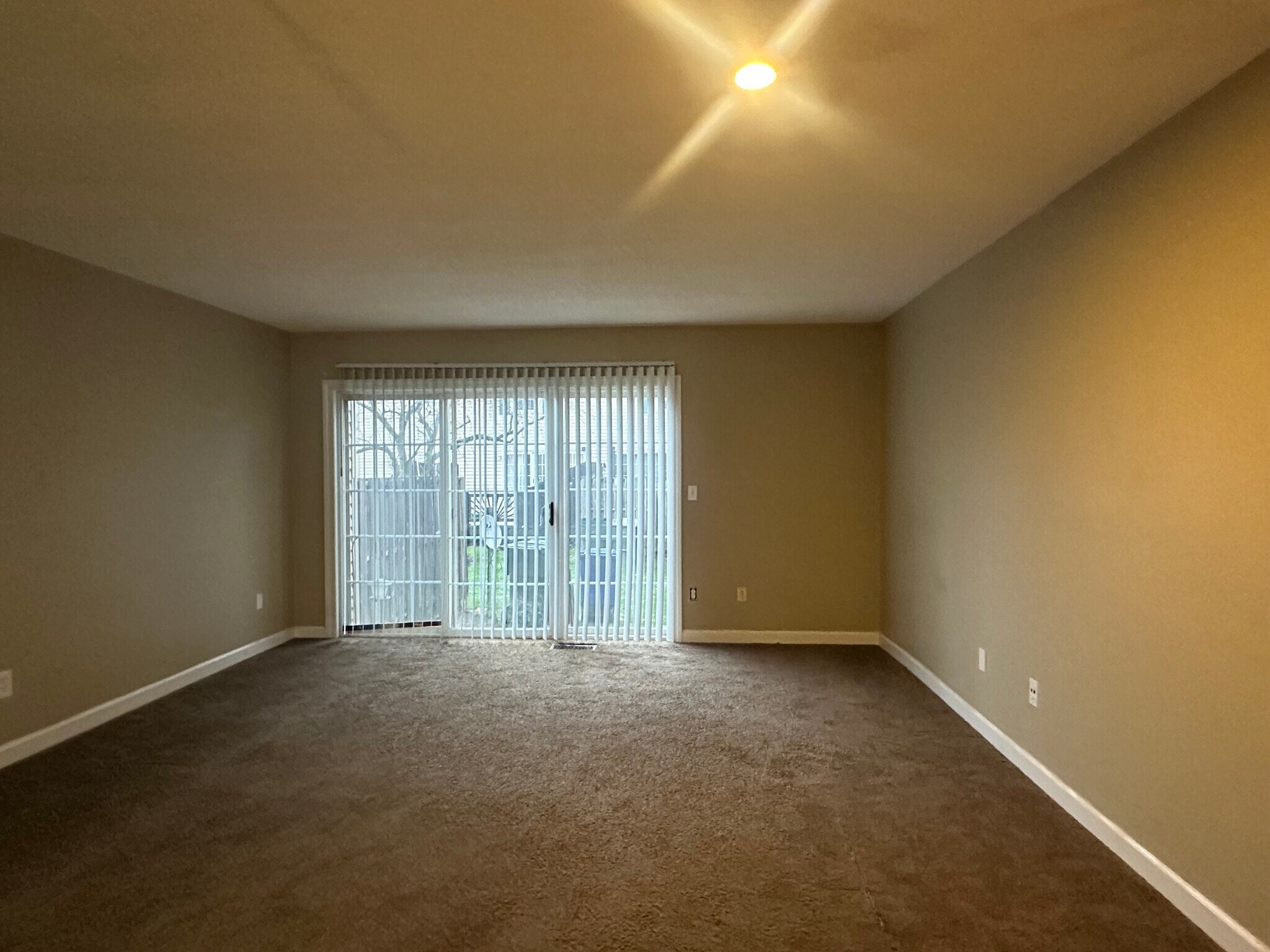 Building Photo - 1996 Camino Ln