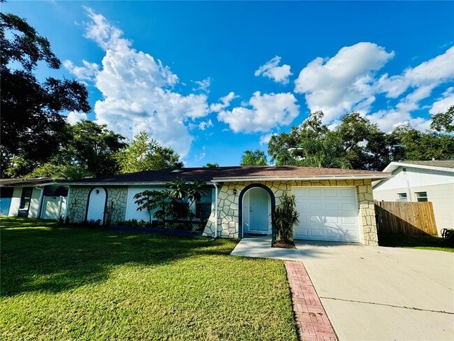 Primary Photo - 2208 Valleybrook Ave