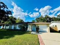 Building Photo - 2208 Valleybrook Ave