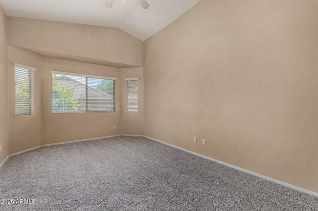 Building Photo - 13861 W Elm St