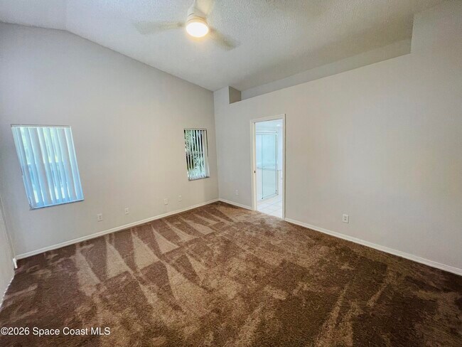 Building Photo - 8043 Bracken Ln