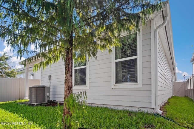 Building Photo - 11647 Pacific Dogwood Ct