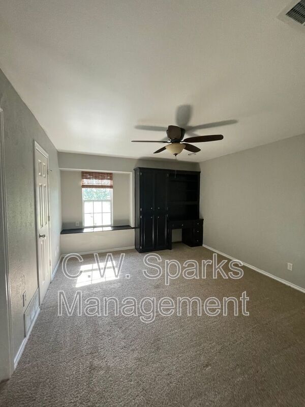 Building Photo - 3494 N Stodghill Rd