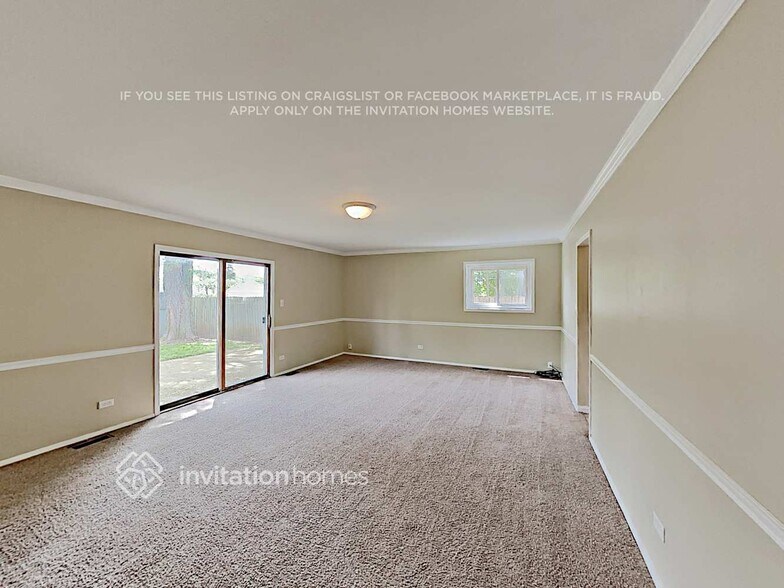 Building Photo - 1369 Westchester Dr
