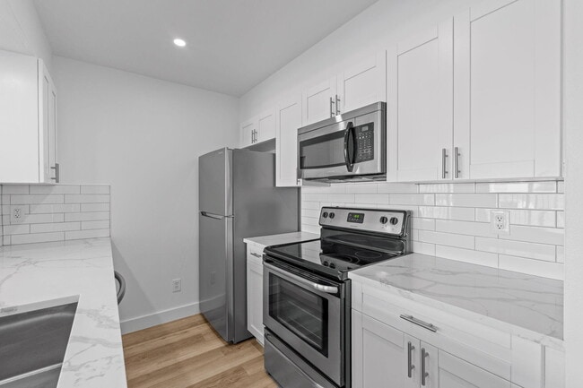 Building Photo - 271 Cypress Point Dr