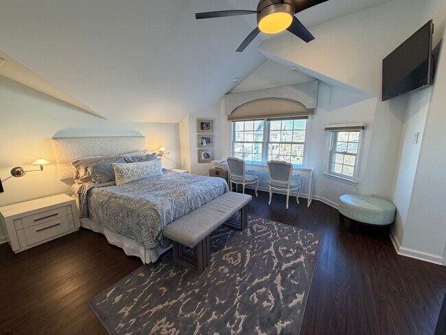 Building Photo - 26 S Coolidge Ave