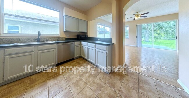 Building Photo - 1647 Gray Bark Dr