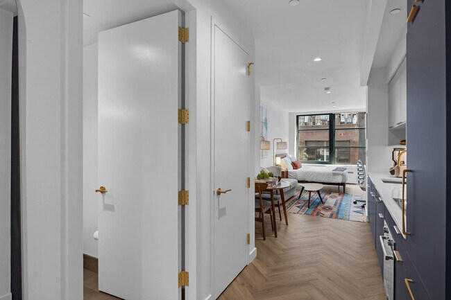 Building Photo - 980 6th Ave