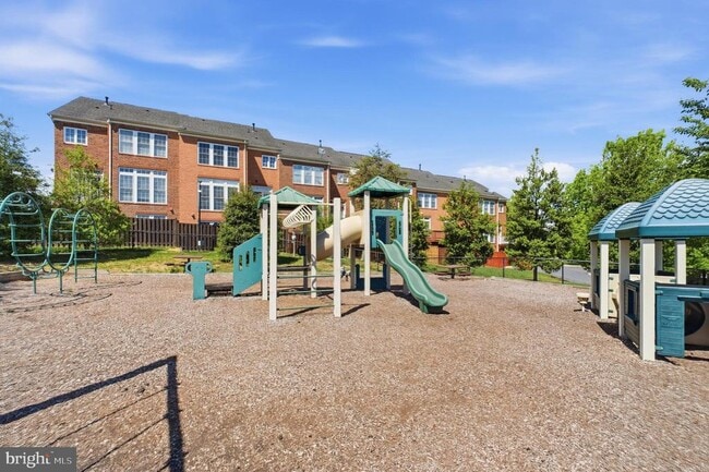 Building Photo - 8439 Kirby Lionsdale Dr