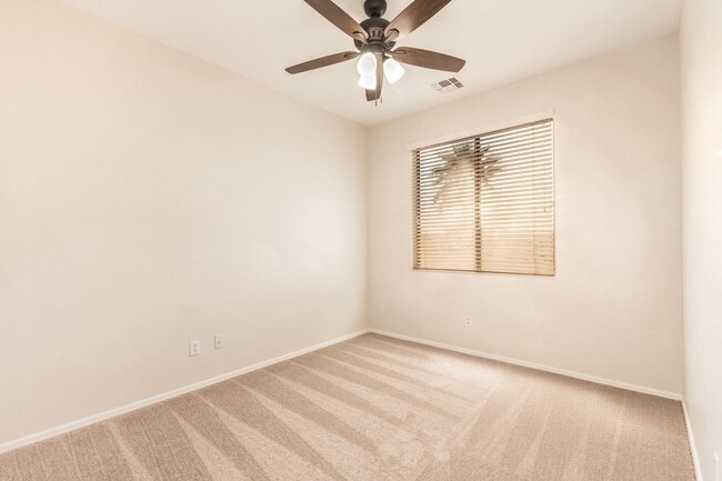 Building Photo - Gorgeous Golf Course Views in Gilbert, AZ!