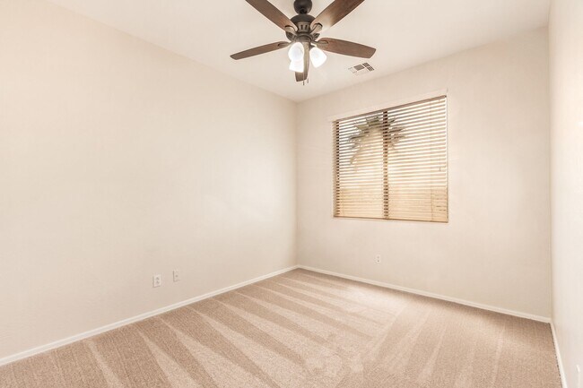 Building Photo - Gorgeous Golf Course Views in Gilbert, AZ!  MOVE-IN SPECIAL:  FIRST MONTH FREE!!!