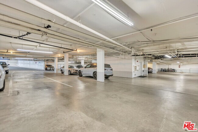 Building Photo - 9950 Durant Dr