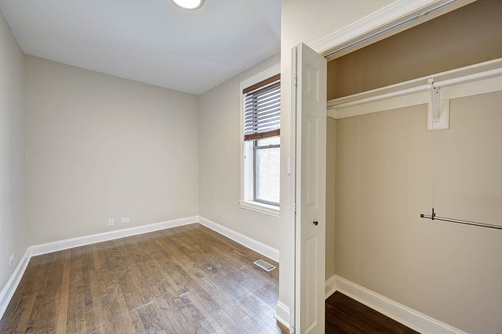 Building Photo - 2013 N Hoyne Ave
