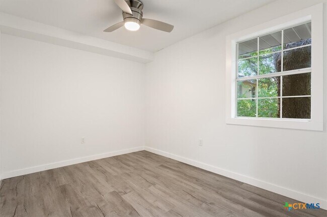 Building Photo - 202 Marston Ave