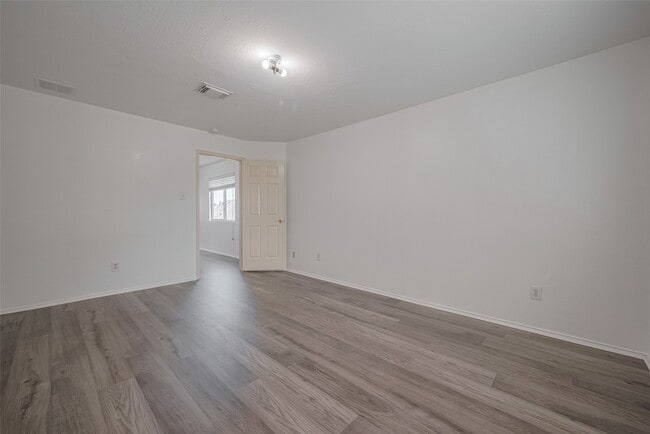 Building Photo - 6814 Shallow River Ct
