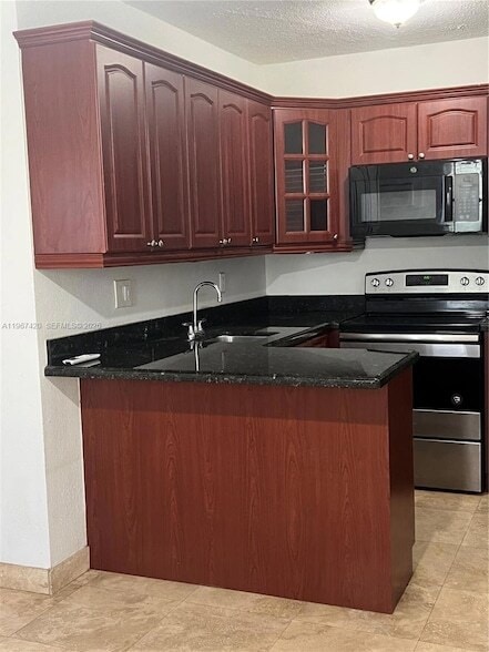 Building Photo - 427 Santander Ave