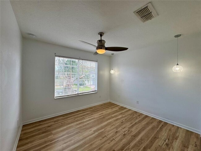 Building Photo - 16543 Cedar Run Dr