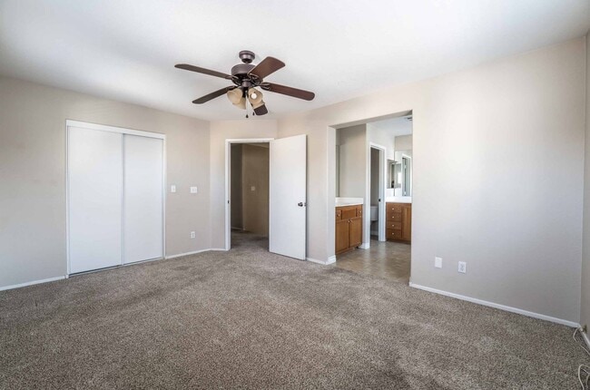 Building Photo - Charming 5-Bedroom Home in the Heart of Las Vegas