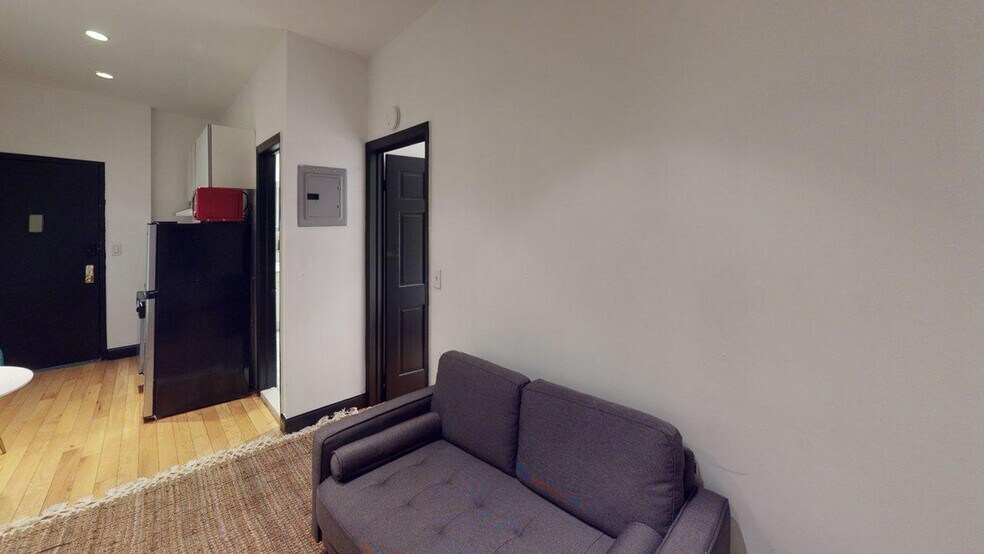 Building Photo - 20 Avenue A