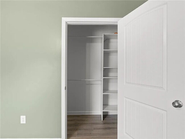 Building Photo - Beautiful 3 Bedroom Home in Country Setting