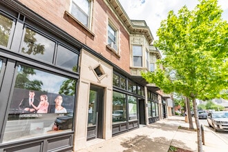 Building Photo - 320 Lake St